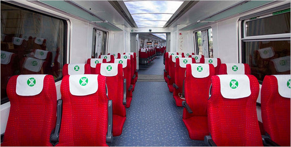 深圳地鐵11號線商務區(qū)場景圖