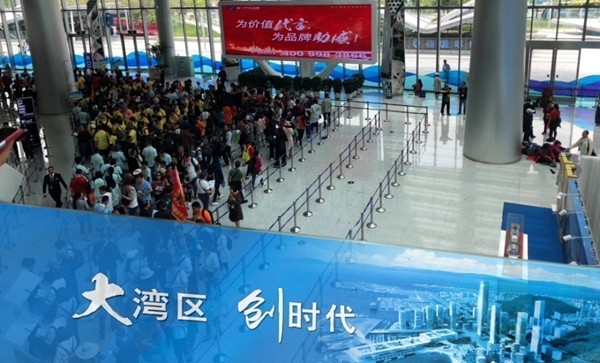 深圳蛇口郵輪中心廣告 深圳蛇口郵輪中心廣告