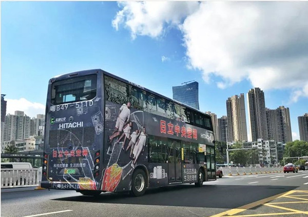 天哪!坐著幾百萬的車逛深圳，想都不敢想!