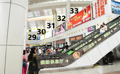 廈門郵輪中心售票區(qū)上方左側(cè)墻面燈箱廣告