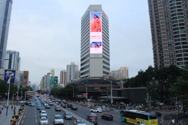 華為手機戶外LED大屏廣告 華為手機戶外LED大屏廣告