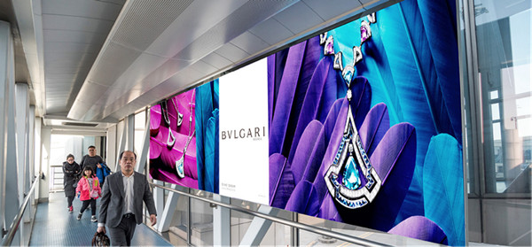 西安咸陽機(jī)場燈箱廣告