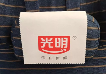 光明乳業(yè)登陸高鐵廣告，溫暖團圓歸家路