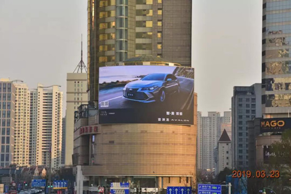  亞洲龍上?；春Ｂ飞倘μm生大廈LED屏廣告