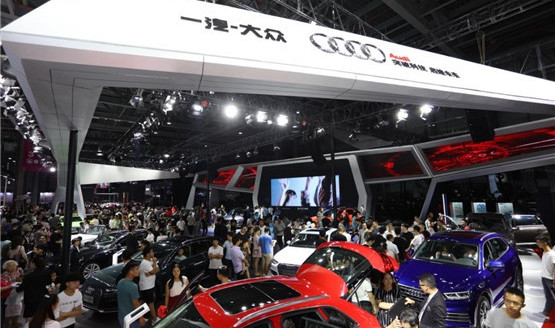 東莞車(chē)展戶外廣告