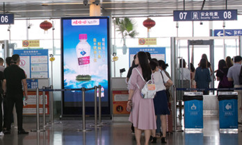 投放南昌昌北機(jī)場(chǎng)刷屏機(jī)廣告要少錢(qián)?