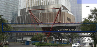 廣州珠江東路靠秋廣場(chǎng)戶外廊橋大牌廣告