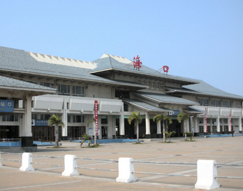 海口火車站廣告-?？谡緩V告投放價(jià)格-?？诨疖囌緩V告公司
