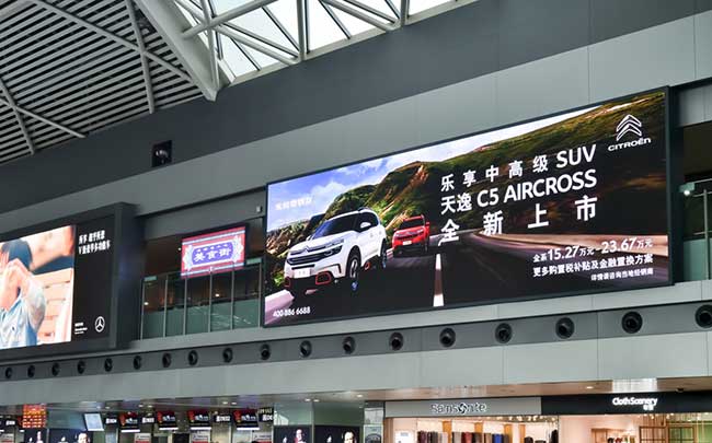 T2國內(nèi)出發(fā)安檢口上方北側(cè)LED T2國內(nèi)出發(fā)安檢口上方北側(cè)LED