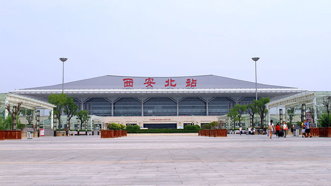 西安高鐵站廣告中候車(chē)廳展臺(tái)媒體怎么樣？