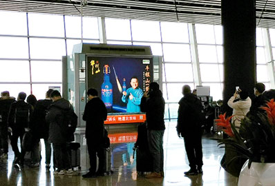 天津機場候機廳風(fēng)塔燈箱廣告