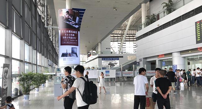 青島高鐵站進站大廳燈箱媒體怎么樣？