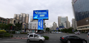 太原LED廣告價(jià)格多少錢？太原親賢街長治路龍柱LED立柱大屏廣告牌地標(biāo)