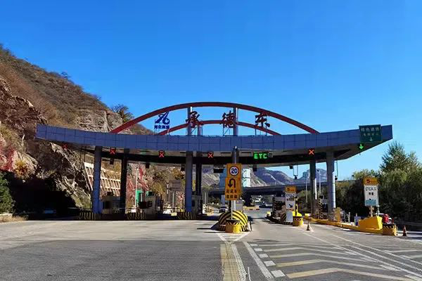 承德高速收費(fèi)站廣告價(jià)格多少錢？承德高速收費(fèi)站廣告站點(diǎn)位置？