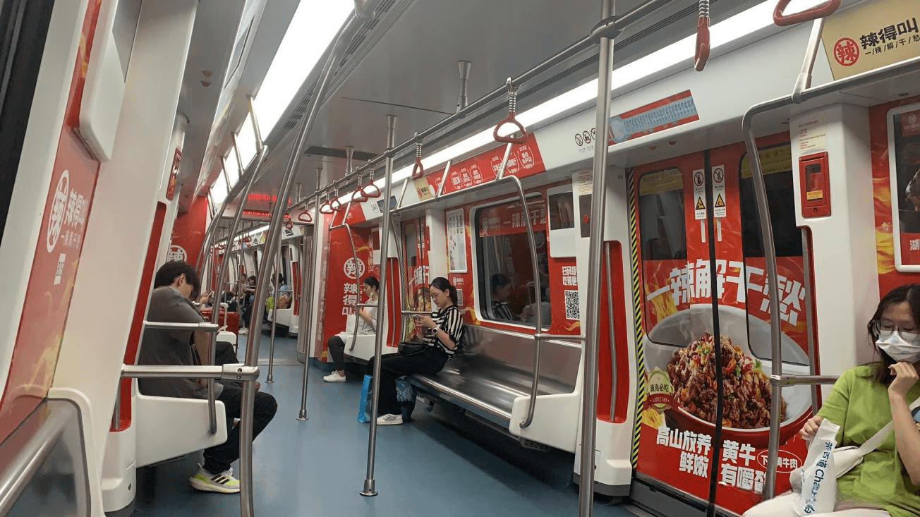寧波地鐵車廂廣告價格多少錢？寧波地鐵廣告經(jīng)典餐飲案例圖