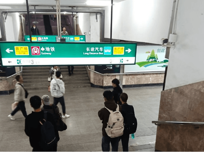 鄭州站廣告價格收費多少錢？鄭州火車站高鐵春運熱門出站廣告位