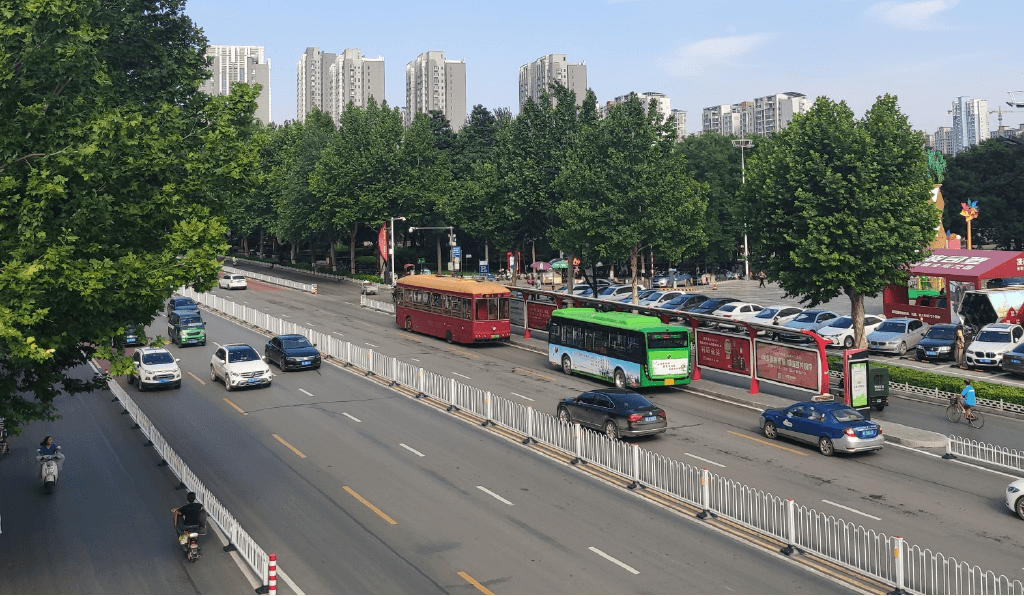 邢臺候車亭站臺廣告價格多少錢？邢臺公交車站站亭廣告位置優(yōu)勢