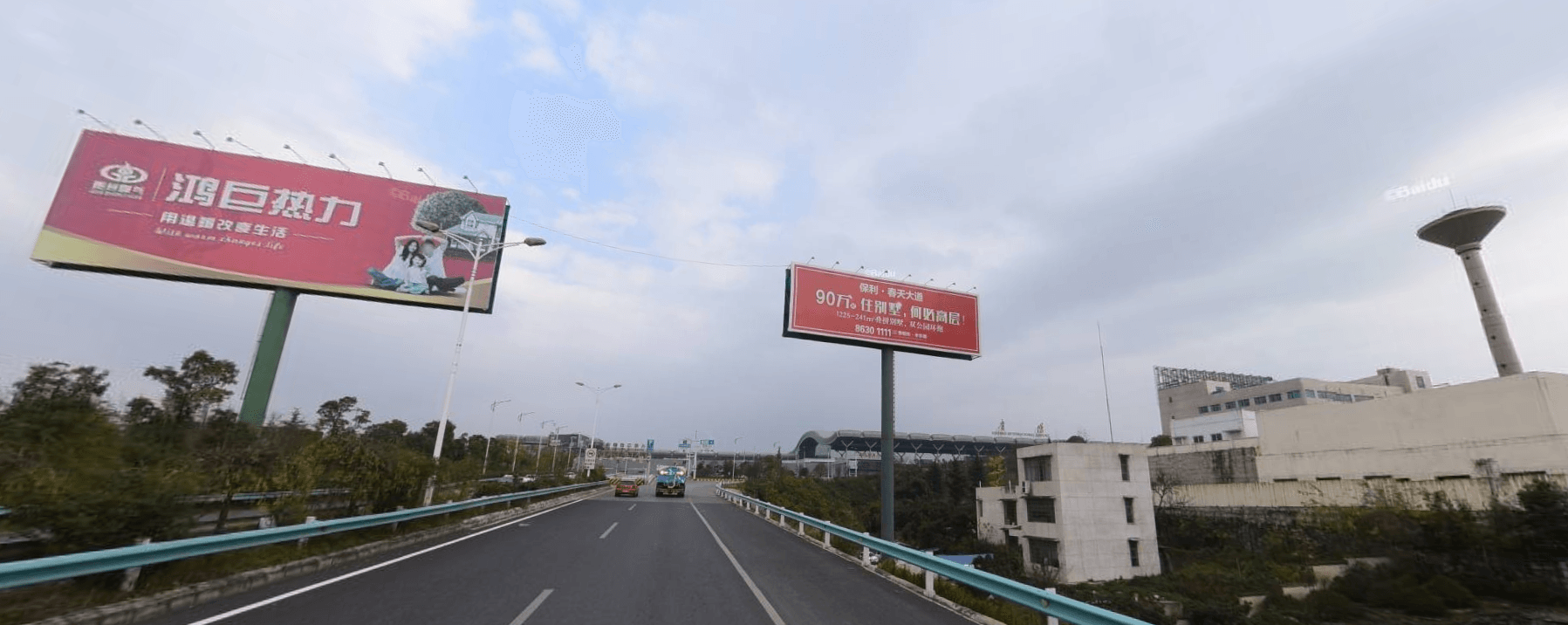 貴陽機(jī)場高速立柱大牌廣告價(jià)格收費(fèi)多少錢？貴陽機(jī)場路高桿廣告牌
