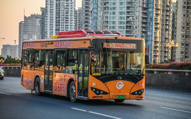 廣州公交巴士外車身廣告優(yōu)勢線路推薦，廣州公交車身廣告價格收費(fèi)