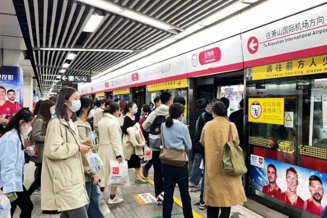 杭州地鐵播音導(dǎo)向廣告價(jià)格種類，杭州地鐵列車站臺(tái)語(yǔ)音播報(bào)廣告