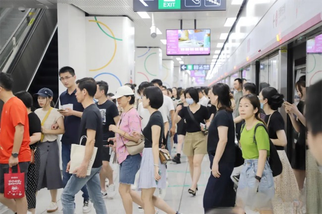 福州地鐵播音導(dǎo)向廣告價(jià)格種類，福州地鐵列車站臺(tái)語音播報(bào)廣告