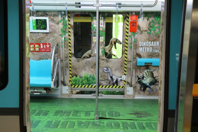 常州地鐵恐龍創(chuàng)意全景內(nèi)包車廣告上大分！常州地鐵列車廣告價格