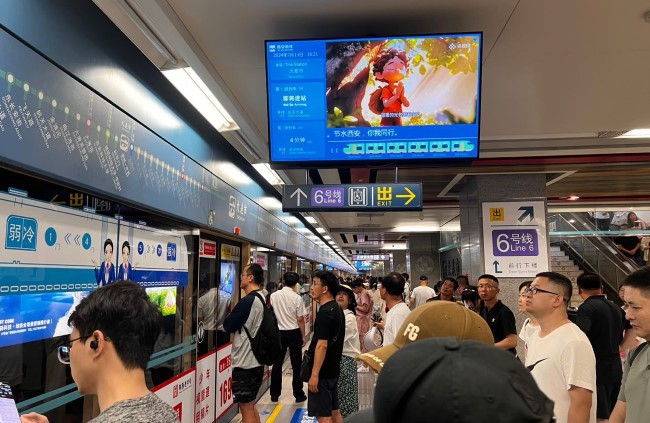 西安地鐵車廂電視小屏站臺列車廣告，西安地鐵視頻電子屏廣告價格