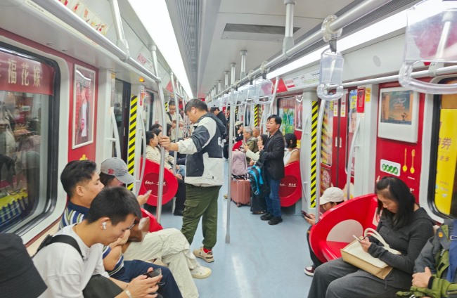 昆明1號線列車播音導(dǎo)向廣告價格，昆明地鐵車廂語音廣告