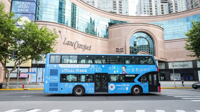 上海雙層觀光車(chē)身外車(chē)貼巴士廣告投放，上海公交車(chē)廣告價(jià)格