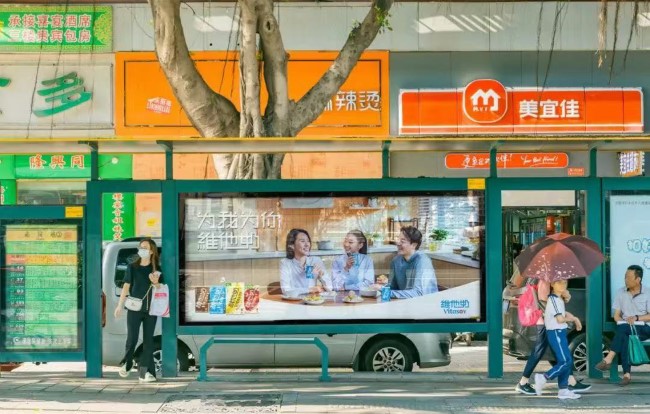 廣州巴士站臺燈箱廣告投放，廣州公交候車亭廣告價格