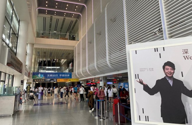 深圳福田口岸有哪些廣告位？怎樣選擇更有效果？