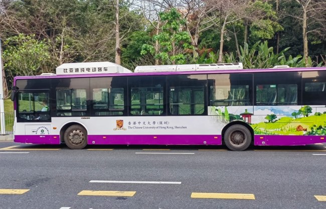 深圳公交外車身貼廣告投放，深圳公交車巴士彩繪廣告價(jià)格