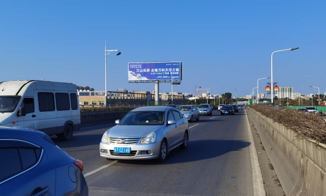 佛山南海謝疊大橋高速高桿大牌廣告投放，佛山大牌廣告價(jià)格