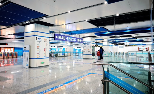 鄭州地鐵站臺播音導向廣告價格，鄭州地鐵車廂語音廣告投放
