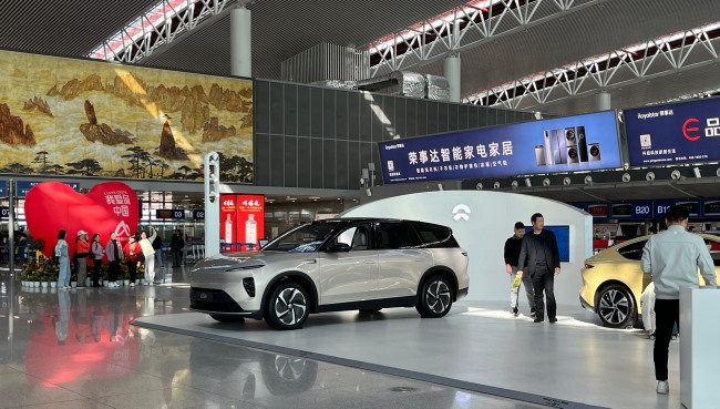 家居建材行業(yè)為什么喜歡選擇高鐵和機場廣告？第一戶外發(fā)布的高鐵和機場廣告案例有哪些？