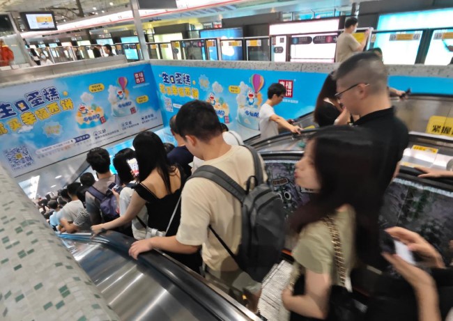 與其他一線城市相比較，深圳地鐵廣告有哪些突出的特點(diǎn)？選擇第一戶外傳媒發(fā)布深圳地鐵廣告有什么優(yōu)勢(shì)？