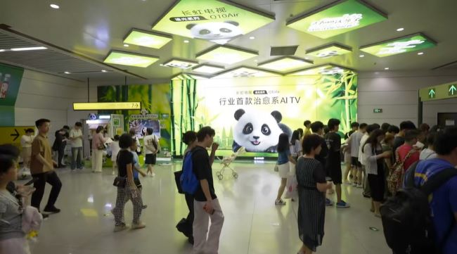 重慶觀音橋地鐵站廳墻面燈箱廣告投放，重慶地鐵大屏廣告價(jià)格