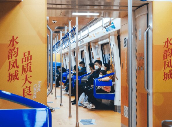 佛山地鐵3號線廣告價格多少錢？佛山地鐵廣告大良政務特色案例圖